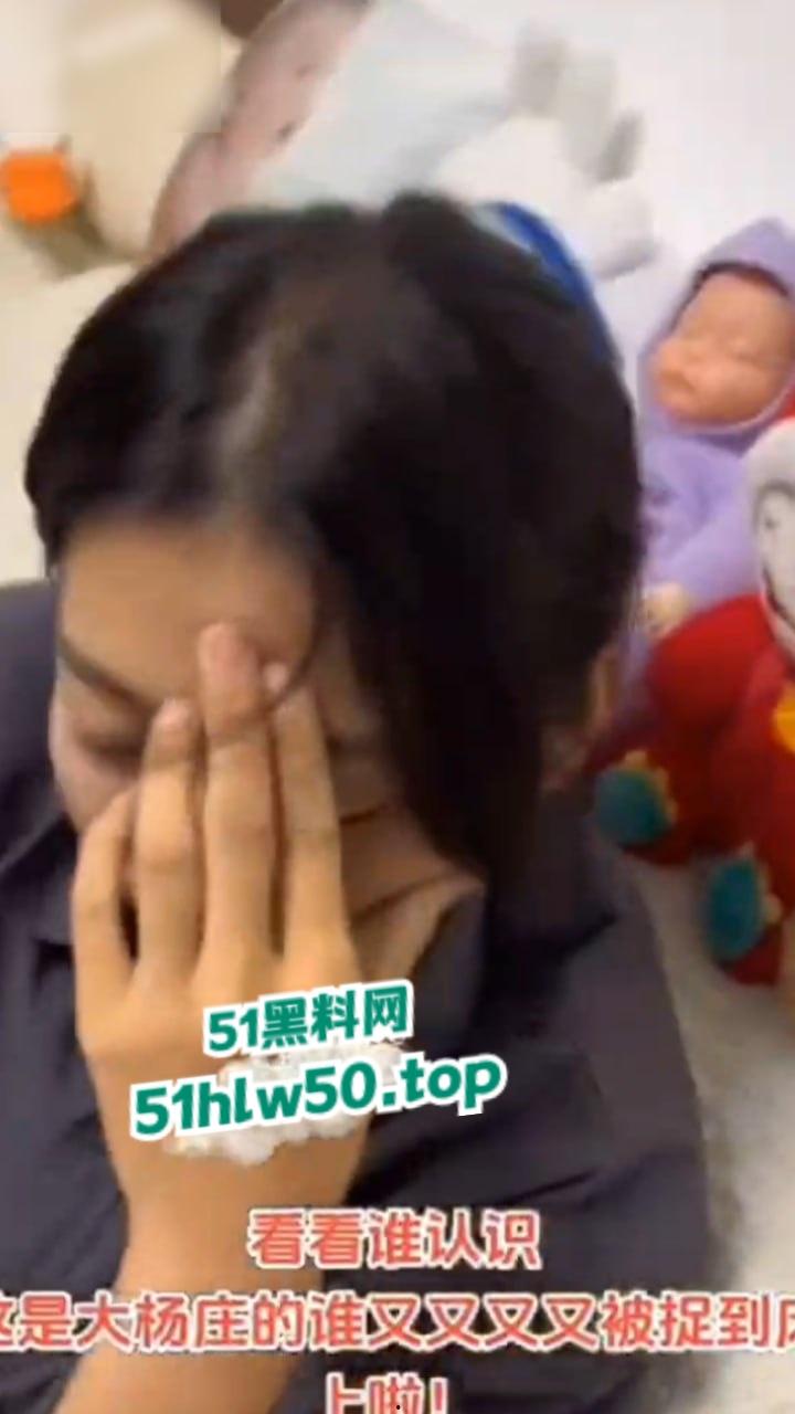 河北邯郸大杨庄,男子出轨带小三回家,捉奸时小三还穿着原配的衣服,玩的真野啊!-4