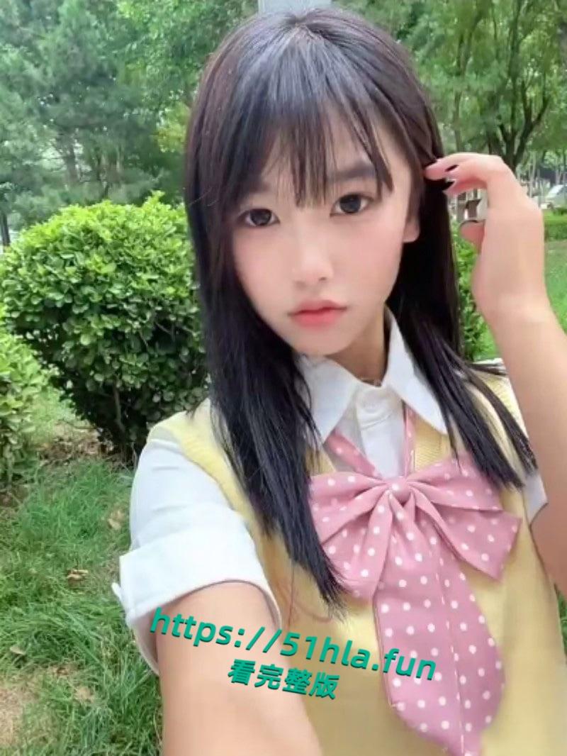 真实迷奸,白嫩学生妹醉酒被带到酒店强制深喉扇嘴巴爆操,无套内射后犹如垃圾般被丢弃一旁!-2