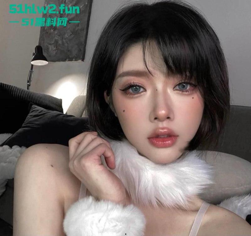 杭州人妻【周筱雪】极品身材翘臀尤物背着老公网上偷情,就喜欢被大屌爆操的感觉。-8