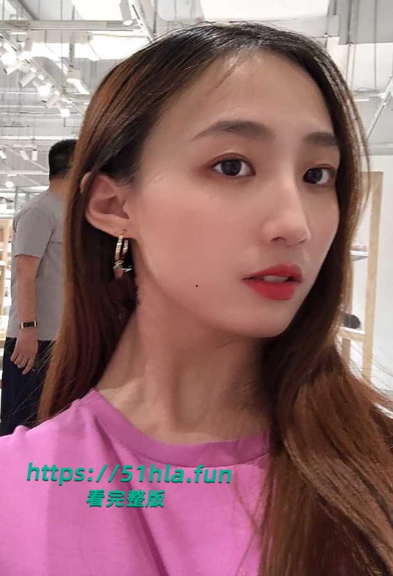 性感瑜伽老师【林依婷】不雅视频曝光,口爆吞精激情车震被打桩爆操内射,优雅女神骚起来比母狗还淫荡!-1