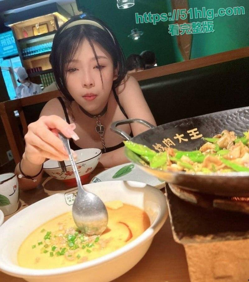 贫困女大学生的痛苦旅程!被表态男友各种性虐,用金钱调教从单人做爱再到多人轮奸, 全身被SM抽打到通红-5