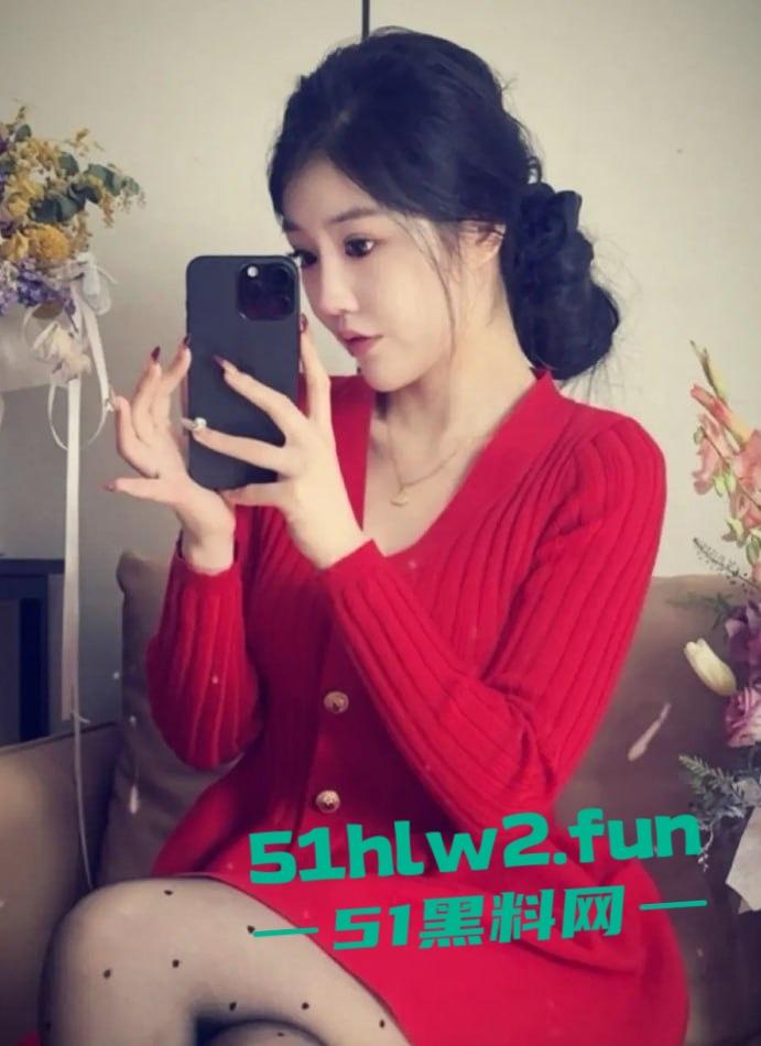 抖音【杨思睿】仙女皮全掉光2000块卖骚定制片疯传,这货原来是专供金主的私家母狗?-6