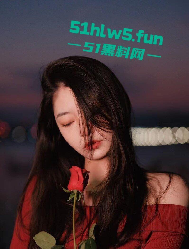 广州工商学院【谭梓柔】与男友性爱视频流出,花式玩弄性感尤物后入骑乘浪叫不止。-1