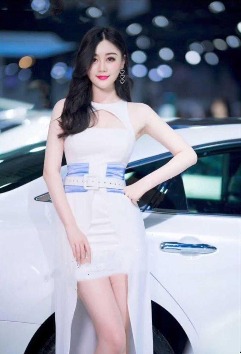 大连退役车模吕美熙与金主淫照和性爱视频流出 高颜值 巨乳 蜜桃臀 黄金比例身材 被金主各种调教爆操 真够淫荡的-1