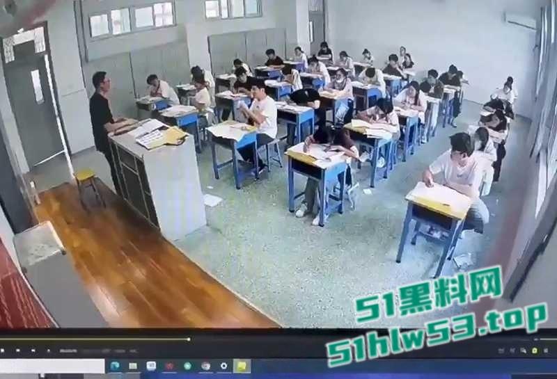 山东邹城一中高考考场,小伙因答不出题自暴自弃发狂撕毁多人试卷,监考老师都懵逼了!!!-1