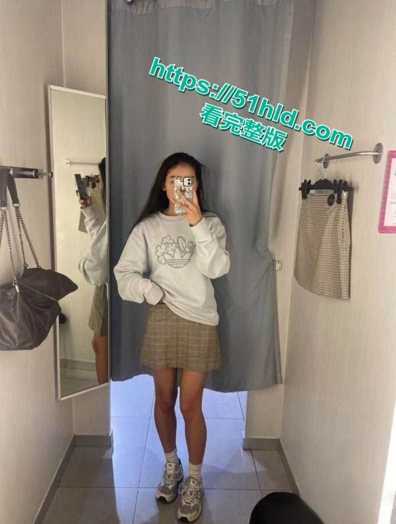 安徽刚毕业少女【刘晓艳】性爱视频曝光,被渣男玩弄一年,裸聊口交自慰样样精通淫荡十足!-3