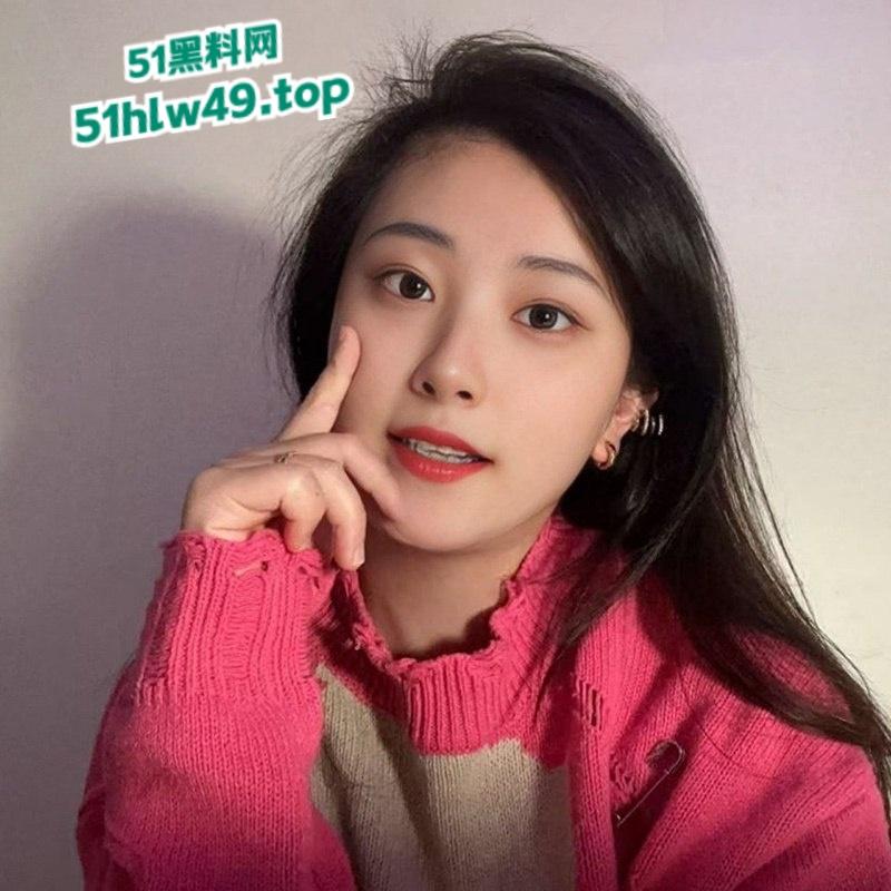 怀化中学语文老师【吕妍菲】学生心中的温柔女神竟私下狂野无边,化身欲望的尤物,疯狂约炮床上吮吸娇喘不止。-6