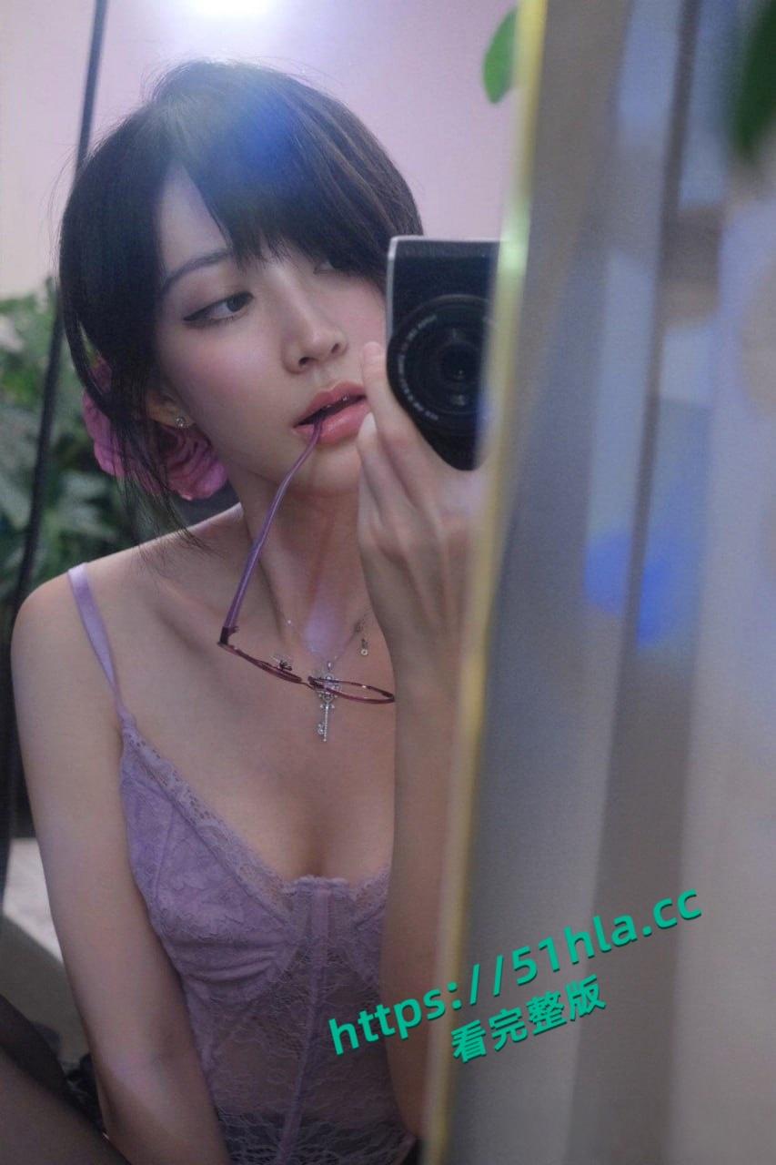 抖音热瓜!河北邯郸武安市【银河御府】少妇家中大战3男视频流出,动静太大引邻居投诉曝光!-3