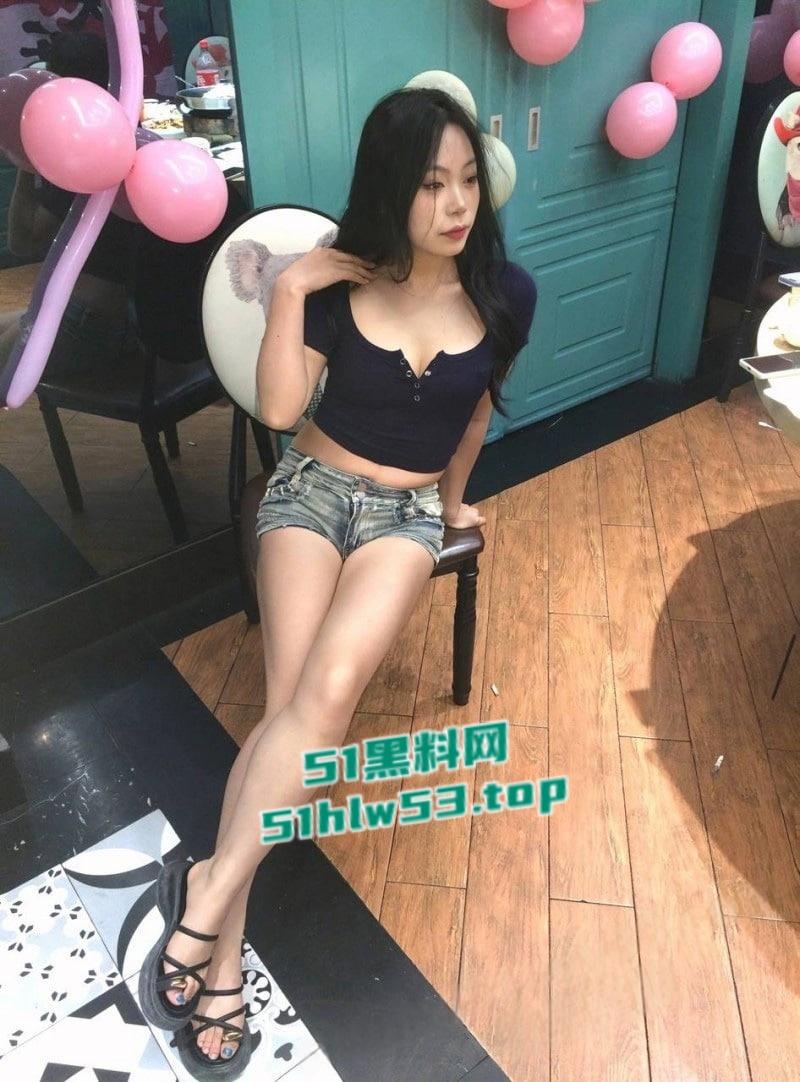 金华职业技术大学【吕艺珂】性欲极强痴迷指奸被炮友双指齐插,狂揉阴蒂淫汁喷溅当场失禁!-4