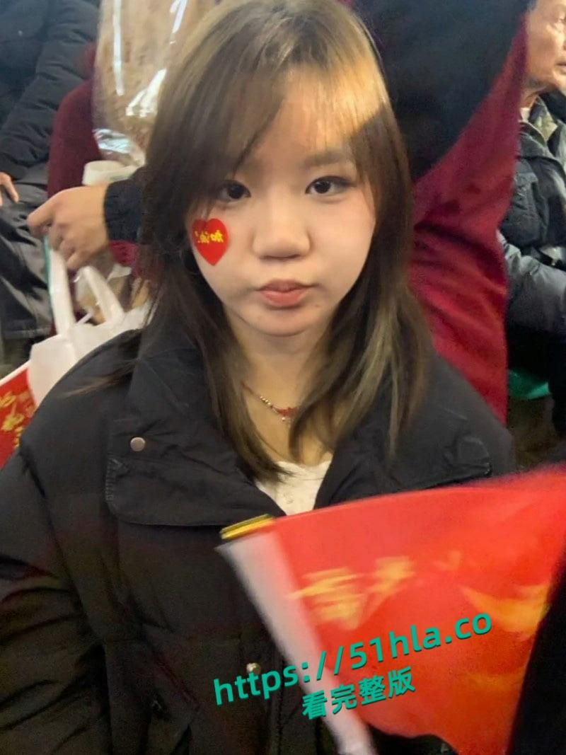 陕西商洛十九岁清纯大一学妹【吴睿尧】微胖母狗假期在家发情,遭炮友远程调教浑身写满下贱铭文!-1