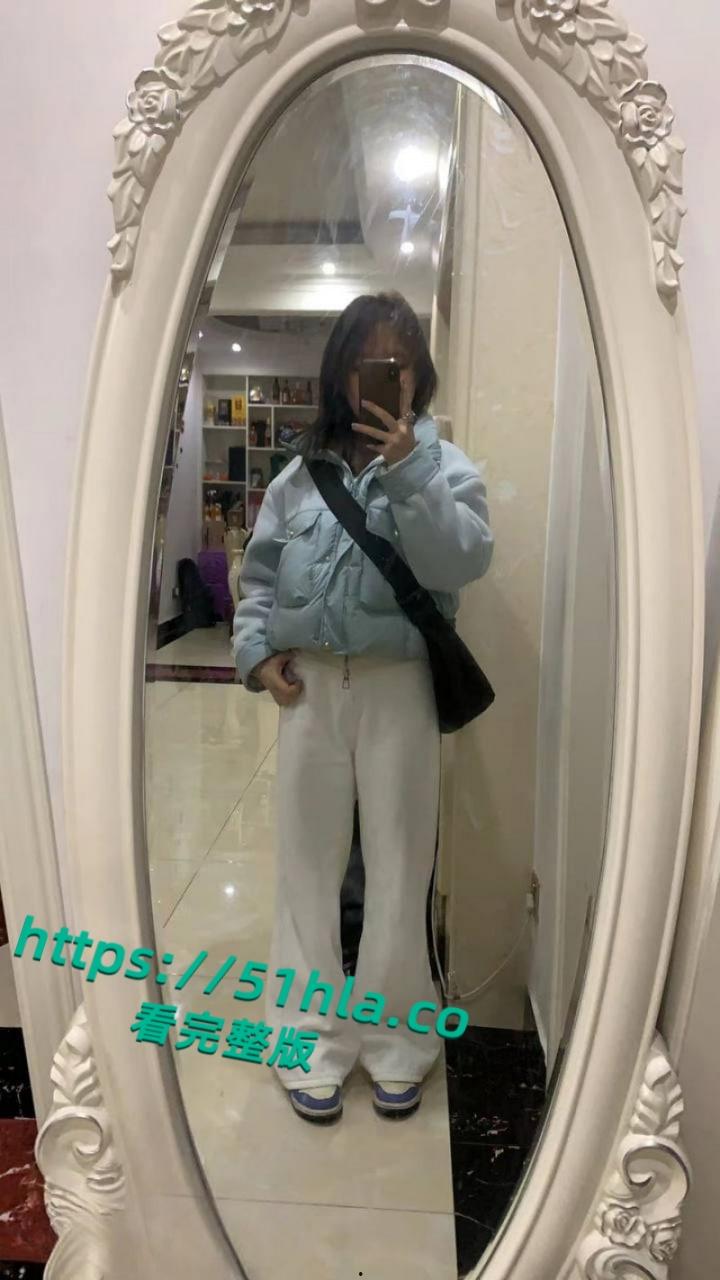 陕西商洛十九岁清纯大一学妹【吴睿尧】微胖母狗假期在家发情,遭炮友远程调教浑身写满下贱铭文!-4