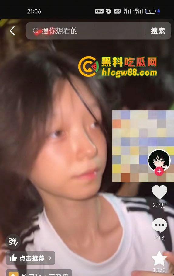 抖音40万粉博主『 铃』被健身教练拖商场厕所狠操一顿,骚逼直播还嘴硬装清高老娘不解释!-6