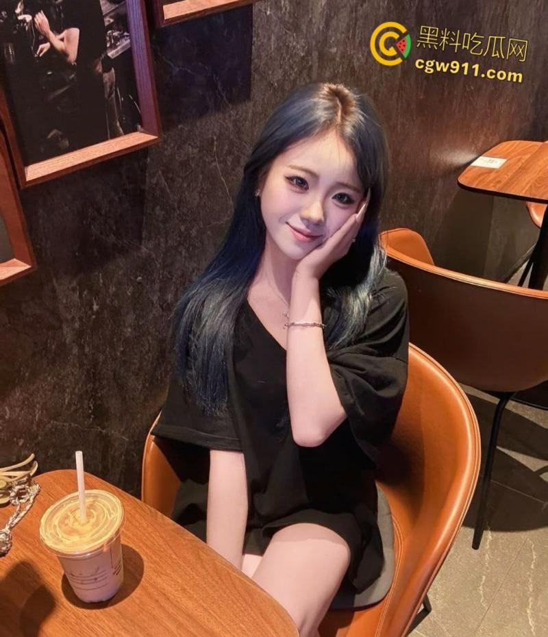 山东临沂颜值御姐【杜思涵】,初入社会失业空虚,被精神小伙趁虚而入,后入猛干口交内射,又一个堕落的小母狗 !-5