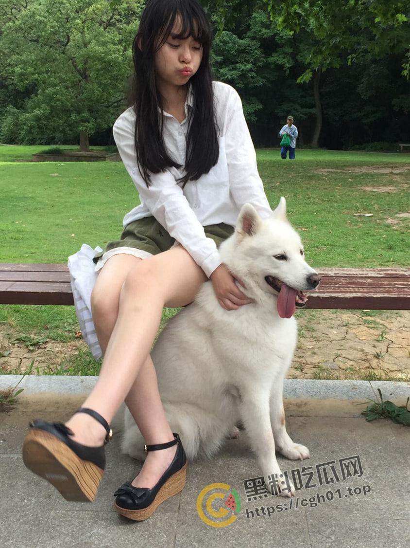 苏州乱伦瓜!亲妹妹做女友 调教成小母狗 饱满小鲍鱼里汁水真多-2