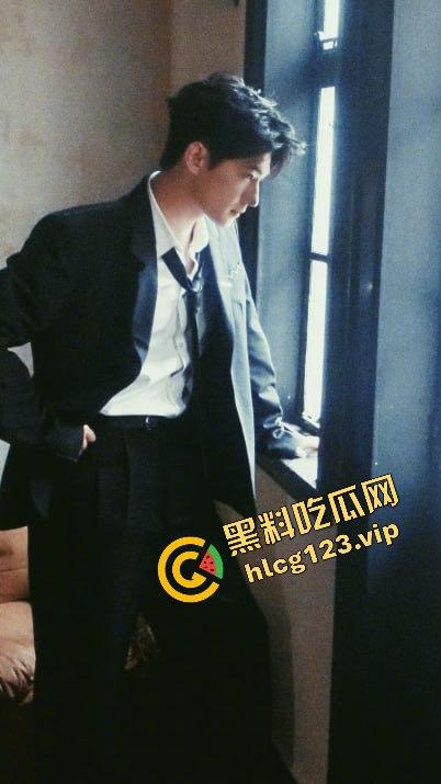 台湾狗仔葛斯齐再曝猛料 杨洋操粉对象竟然是富婆作家顾漫 编剧主演竟然成了炮友,我觉得狗仔是没活了没活硬整-12