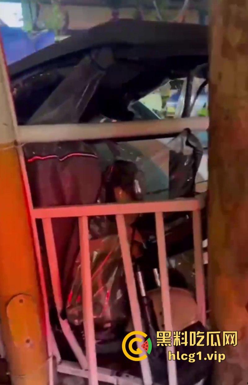 酒精惹的祸！汝州一男子连撞11辆车 这哥们如果对方家属不谅解 出来得2050年-3