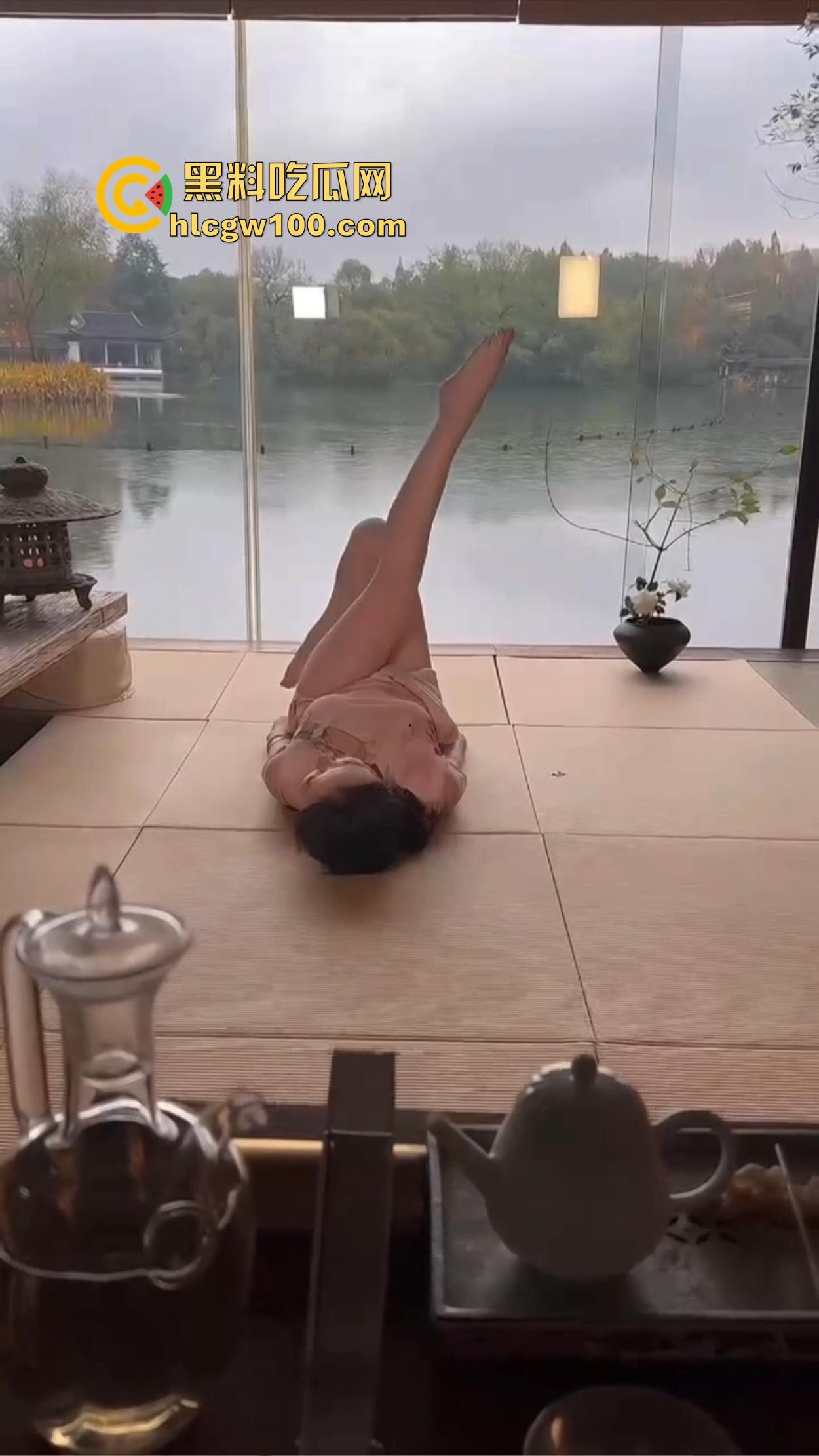 杭州富哥的奢华下午茶,茶又白又长端起来就是极品,喝上一口直接懂了品茶得滋味,咱喝的只能算下脚料!-11