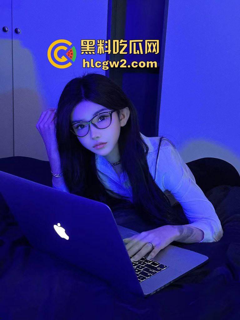 极品颜值女神『万欣雨』被爆操实录流出 私下竟是金主专属母狗,各种爆操配合销魂,穷人高攀不起的精盆!-1