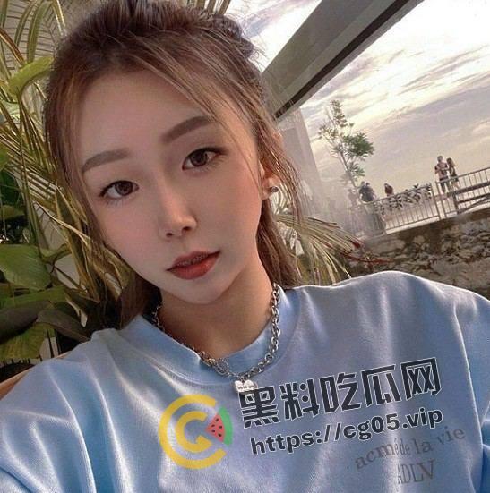 马来西亚华裔模特 为了挣奶粉钱大着肚子面试 试镜流出-5