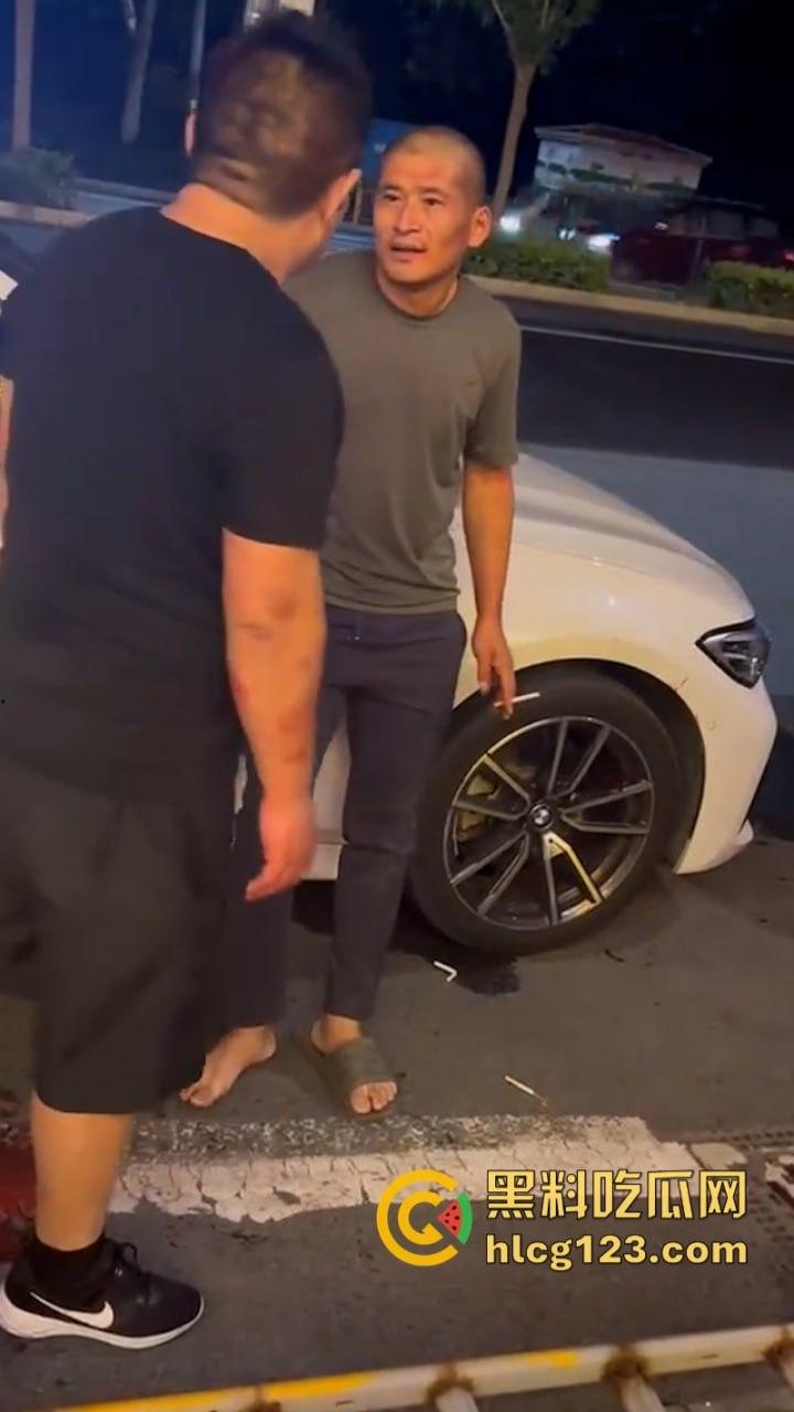 泰州两男子酒后互殴 重拳出击 脑袋都要开花了-3