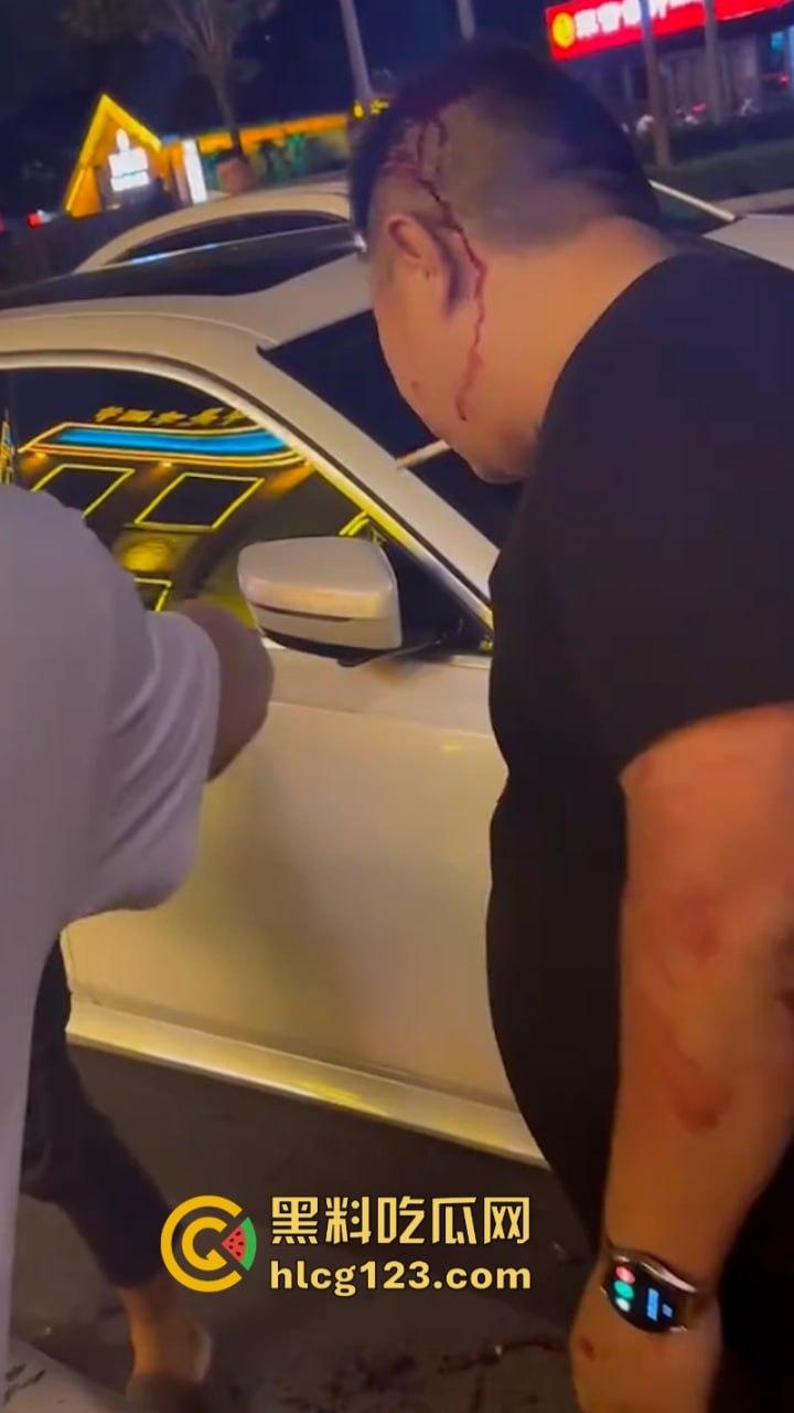 泰州两男子酒后互殴 重拳出击 脑袋都要开花了-9