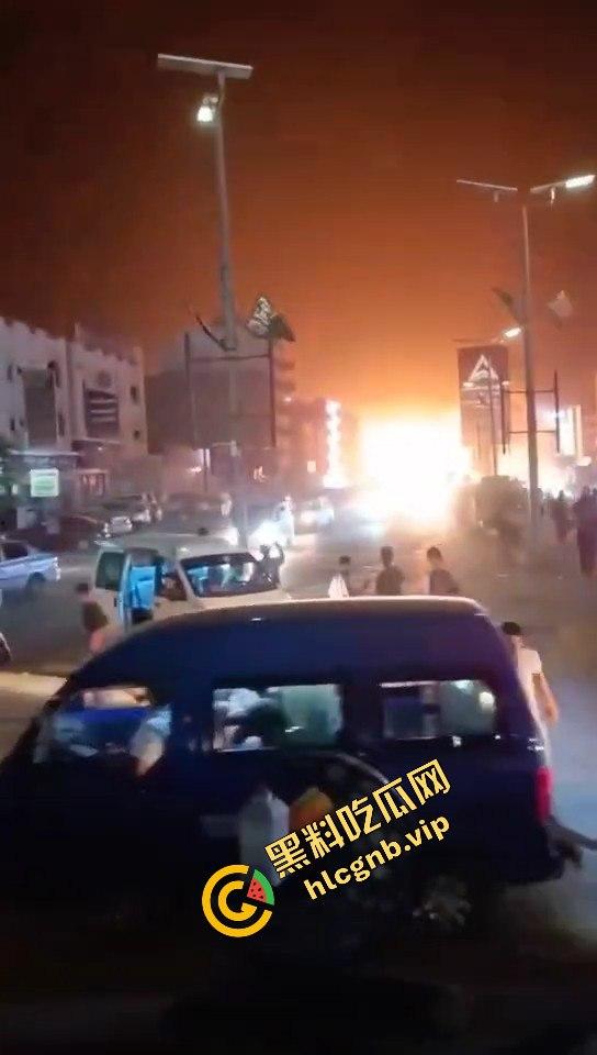 摩苏儿激烈枪战再现,伊拉克苏莱曼尼亚爆炸画面疑似汽油站爆炸!-6