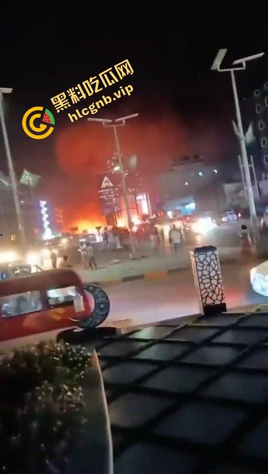 摩苏儿激烈枪战再现,伊拉克苏莱曼尼亚爆炸画面疑似汽油站爆炸!-8