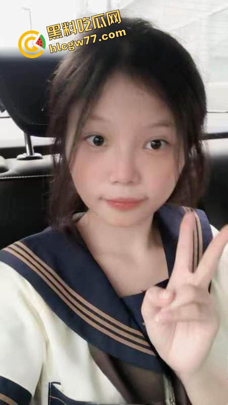 武汉传媒学院学生妹【李若晴】被炮友调教曝光 JK制服后入爆操 口交深喉技术一流!-3