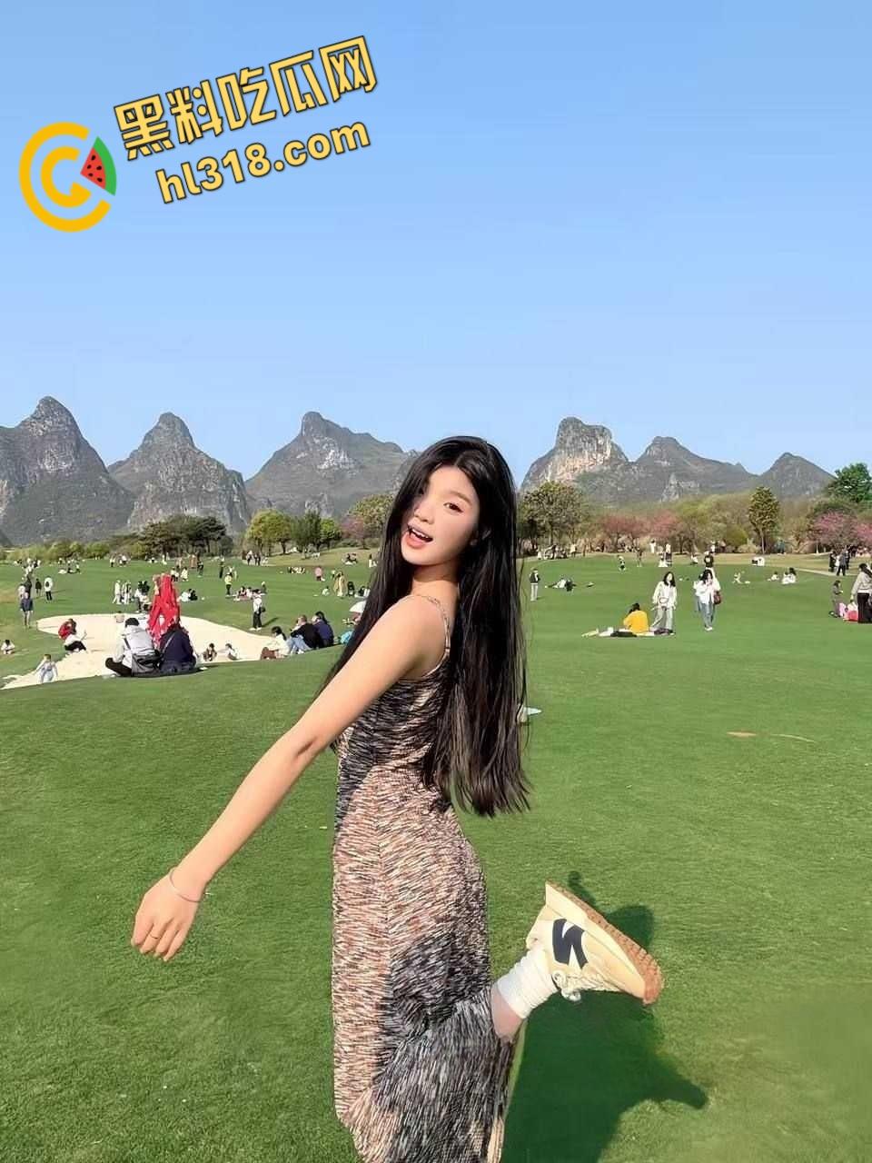 广西桂林理工大学【莫韩秋】,与男友激情啪啪视频曝光,丰满翘臀母狗被后入爆菊花,爽到浪叫连连 !-3