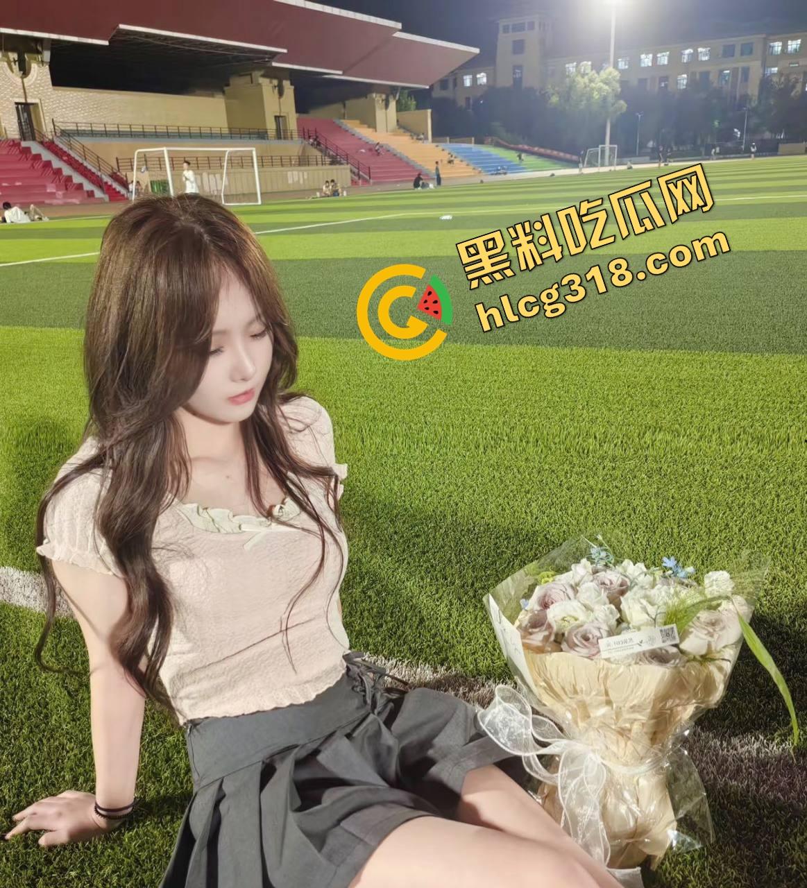 摄影圈潜规则曝光,cos女仆私房拍完讨价还价直接肉偿摄影师,一组写真一个炮,谁还说摄影师不吃香?-3