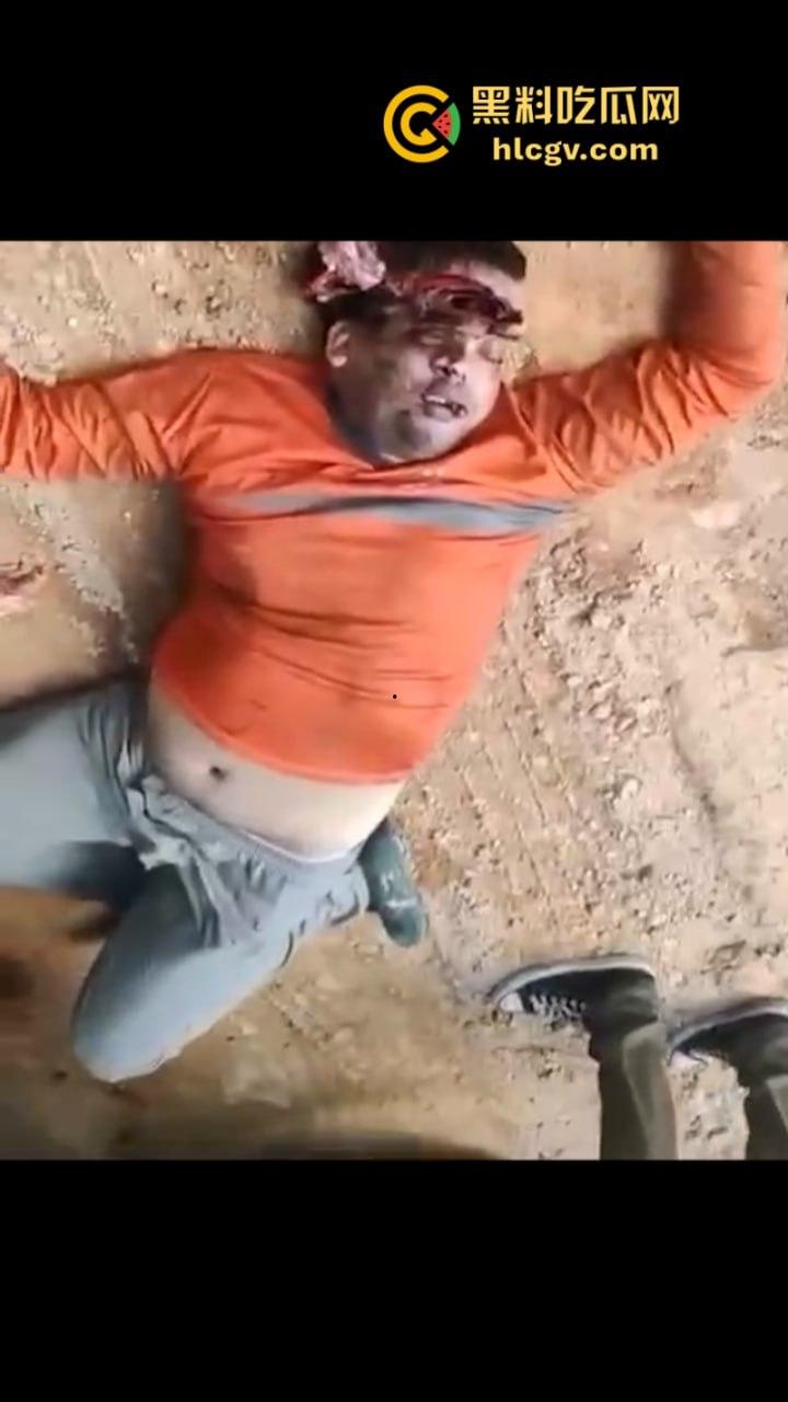 太惨了!因操作不当 巴西倒霉男子脑袋被挤爆 血腥现场视频曝光 胆小慎入-2