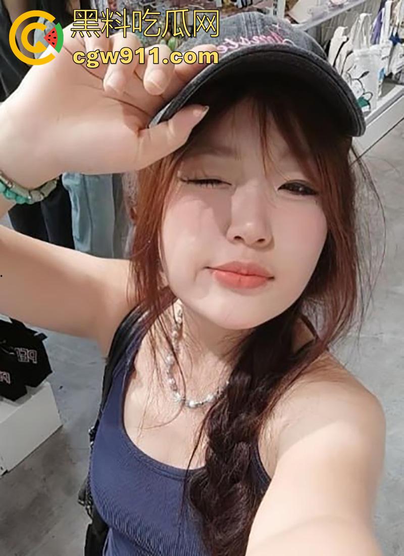 浙江绍兴文理学院,00后超嫩学妹【王思雨】,背着男友和体育生裸聊,结果被渣男曝光不雅视频!-1