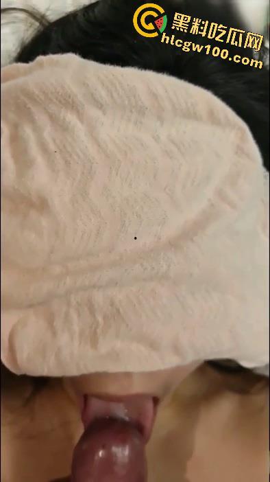 山西文理学院【刘美莹】品学兼优的花季少女沦为学长的私人玩具,身上写满淫言荡语口爆吞精-7