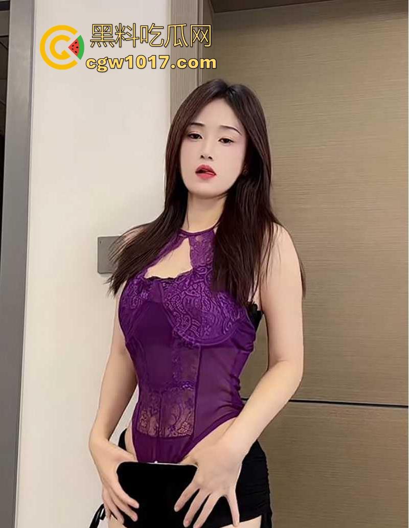 快手性感御姐网红【柠柠Smile】极品御姐暗藏媚骨,化身淫媚舞姬撩拨金主,咬唇自抚玩丝袜诱惑,真骚啊!-6