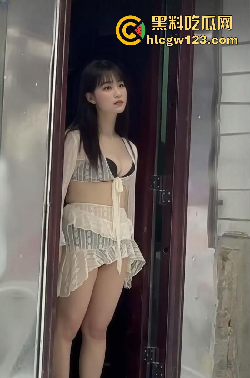 广西南宁青秀区埌西村某路口 200块极品少妇随便挑 夜探骚鸡一条街 又给瓜友们寻得一处高质量快餐！-7