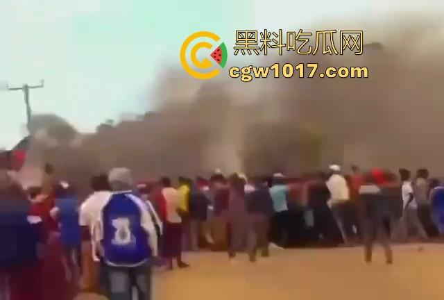 坦桑尼亚发生骚乱！因不满总统选举结果，坦桑尼亚各地爆发抗议活动，反对派指控选举舞弊猖獗，实话说还是国内好！-2