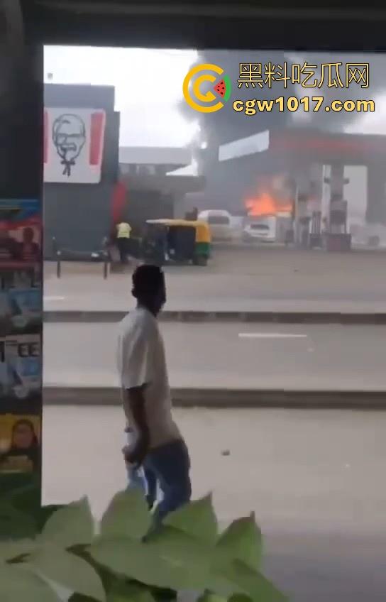 坦桑尼亚发生骚乱！因不满总统选举结果，坦桑尼亚各地爆发抗议活动，反对派指控选举舞弊猖獗，实话说还是国内好！-6