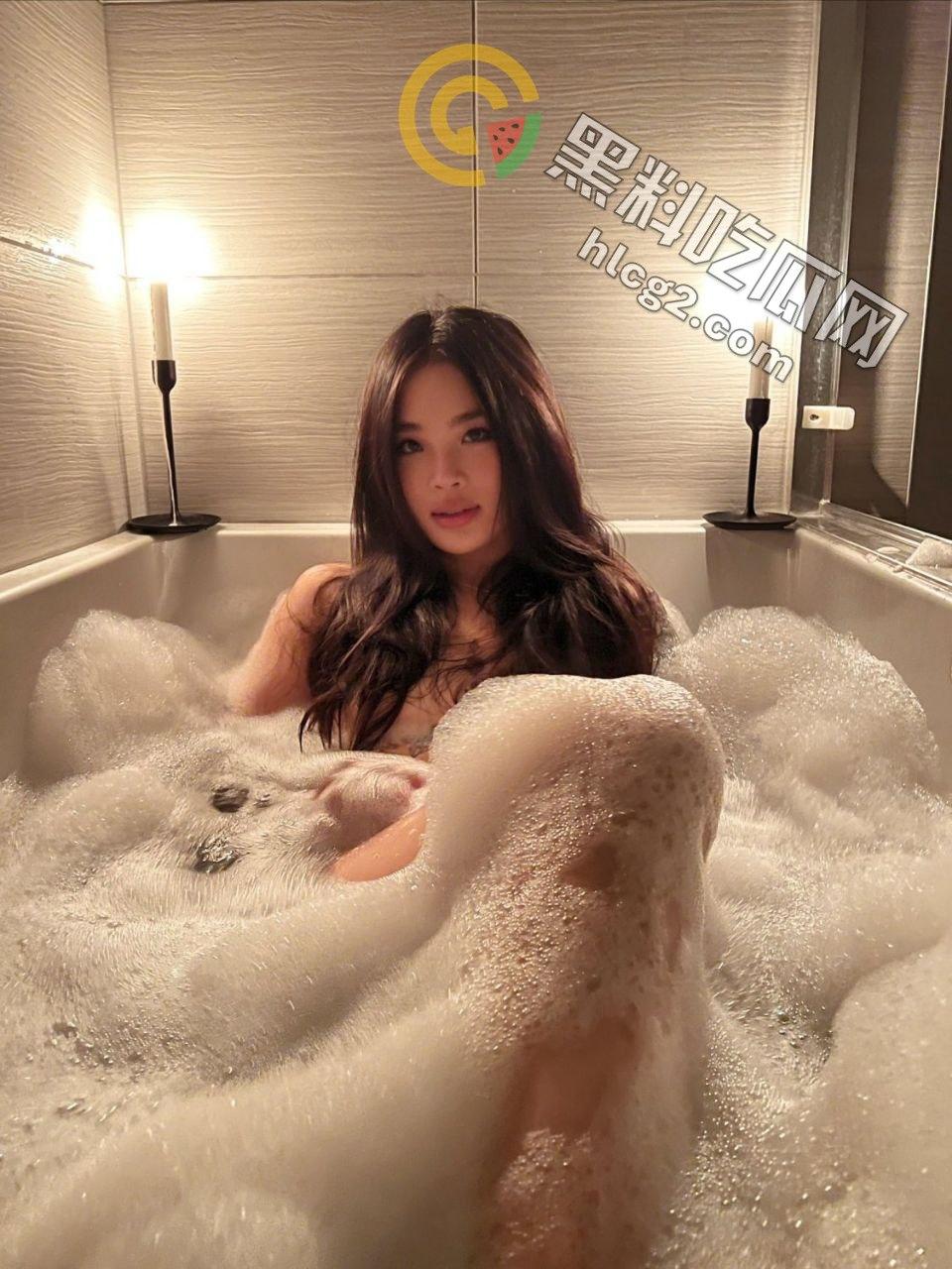 澳洲黑皮留学生刘雪，神似万妮达，喜欢强制爱高潮场面火辣，掐脖子干爽翻天！-11