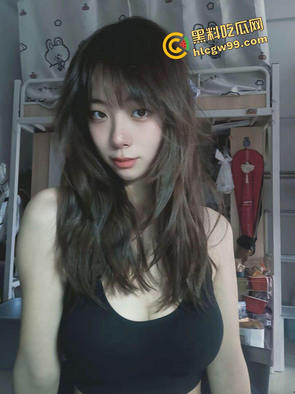 抖音贵医科清纯御姐【想吃芝士】光鲜亮丽的背后却是大哥的肉便器母狗，跑去武汉约炮淫荡后入！独家曝光流出！-3