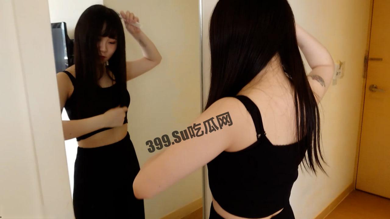 反差泄密  91大神高档景观酒店约炮身材皮肤堪称一绝的学生妹 脸穴同框自慰 + 口交啪啪-4