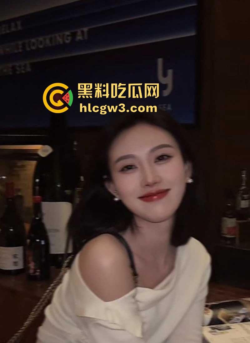 白富美前女友操作太绝 跟男模嗨出孩子，分手半年找前任接盘，还敢要求孩子随小仙女姓，这就是接球入赘？-12