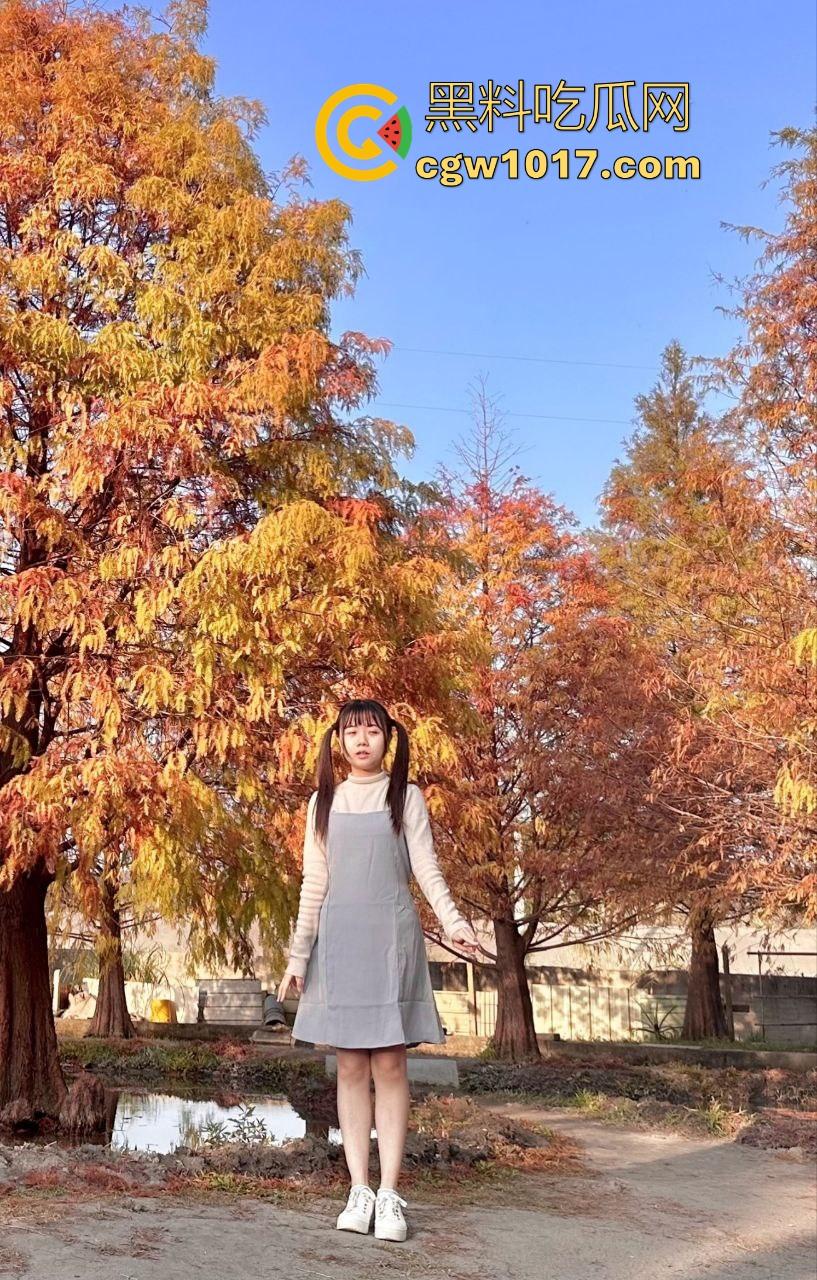 探探网聊3个月拿下极品小学妹，清纯可爱反差母狗，性爱口交技术一流，年纪轻轻花样挺多！-1