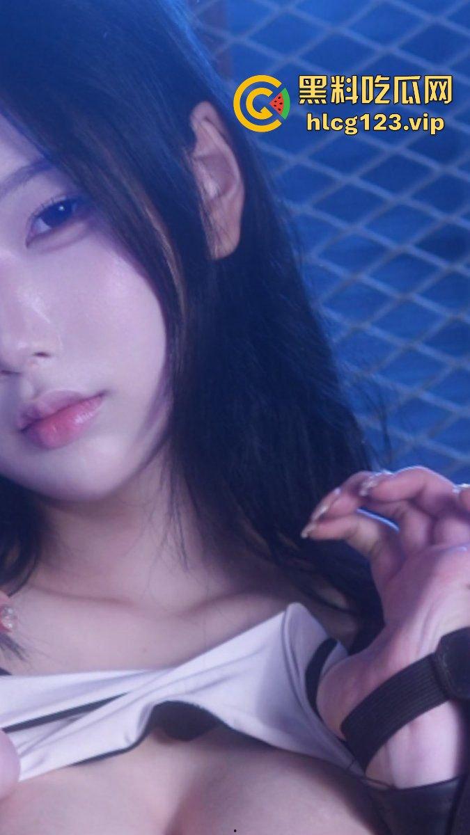 韩国白袜小姐姐【nixkk】反差巨乳肥臀，身材绝了，这肉长得太到位！-1