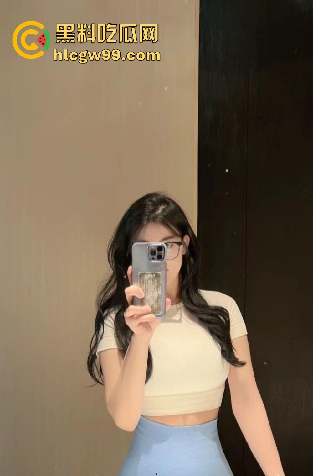 深圳气质绿茶【李萍莹】白天健身贵妇，夜晚跪操做母狗，高端包装下的骚货，身材火辣骑一次就上瘾！-7