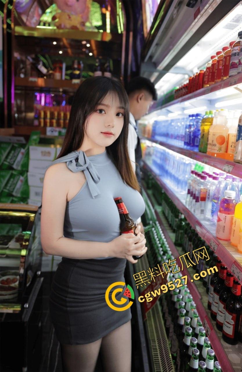 秀人网豆瓣酱成名之路背后的淫乱故事！KTV淫荡大解放，撩人诱惑翘乳尽现，透明诱惑丁字裤之下骚穴尽露-6