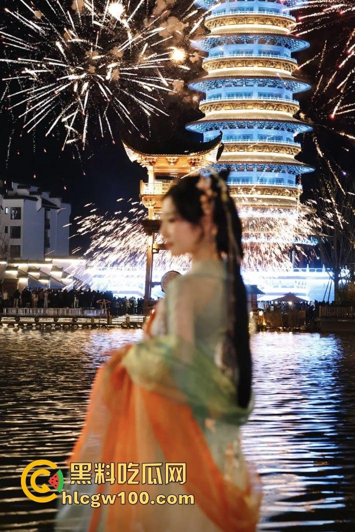 重庆工商大学经济学院【张琪】校内装乖乖学生，校外却给人当小三，没毕业就吃上人夫鸡巴吃到停不下来！-5