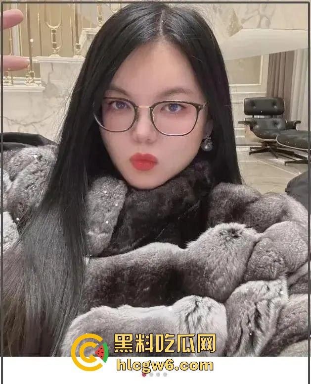 王诗龄英国白莲花闺蜜『Angela』爆炸性丑闻 卖逼崇洋媚外 最新不雅视频流出，给老外毒龙缠身骚浪入骨！-13