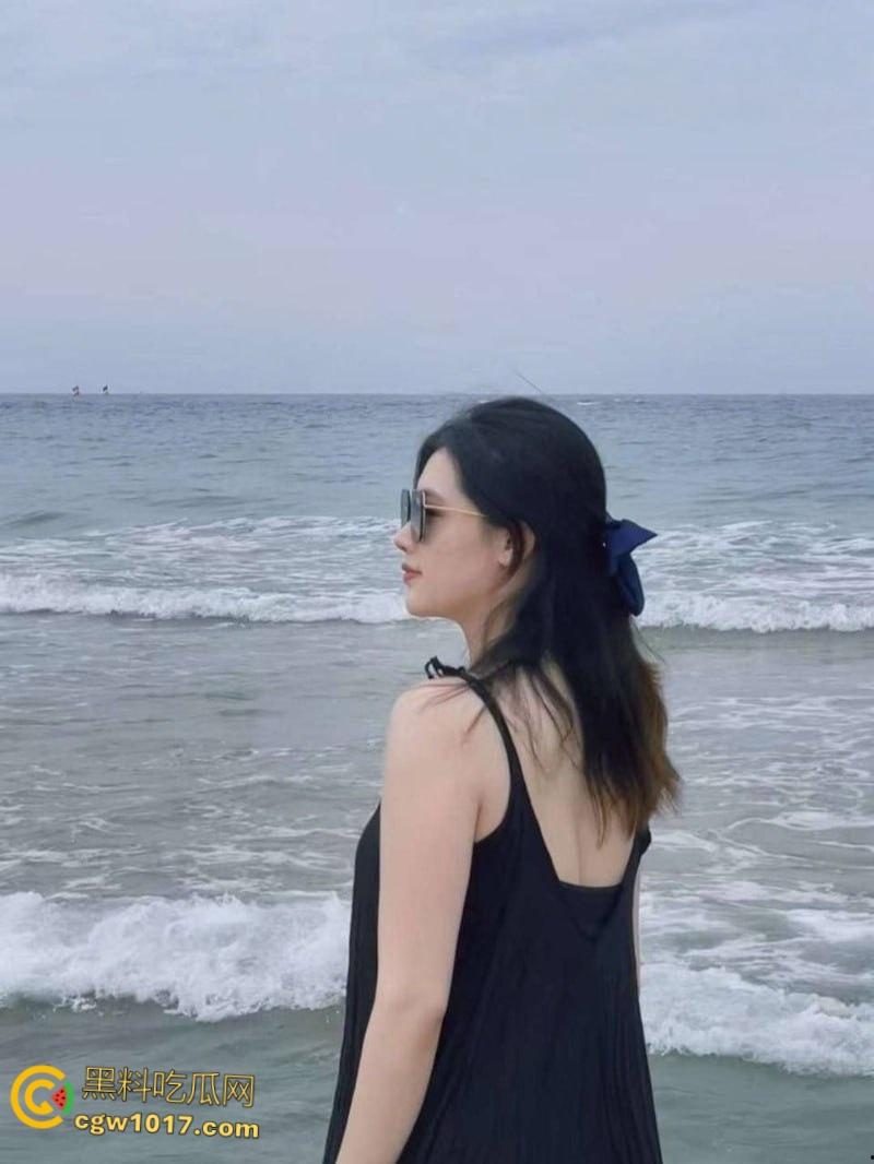 江苏常熟母狗李鑫，风骚又拜金，仅为百元红包上演裸舞，在酒店狂野约炮，撅起圆润的翘臀被金主蹂躏骚穴！-2