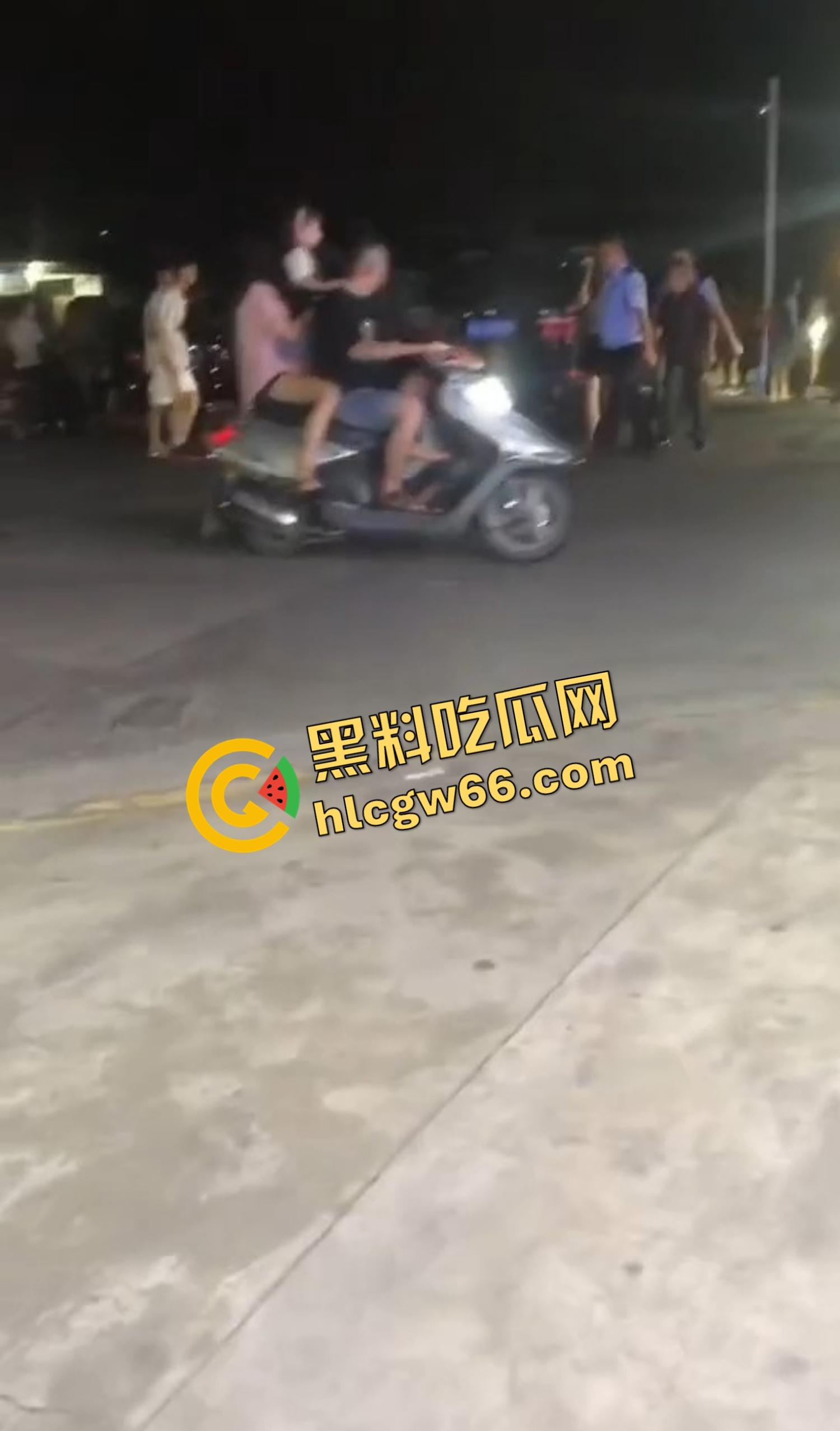 扫黄探店狼友报坐标一时爽,小店被端全员寄,嫖娼有风险,坐标别乱发,群众里面有坏人!-7