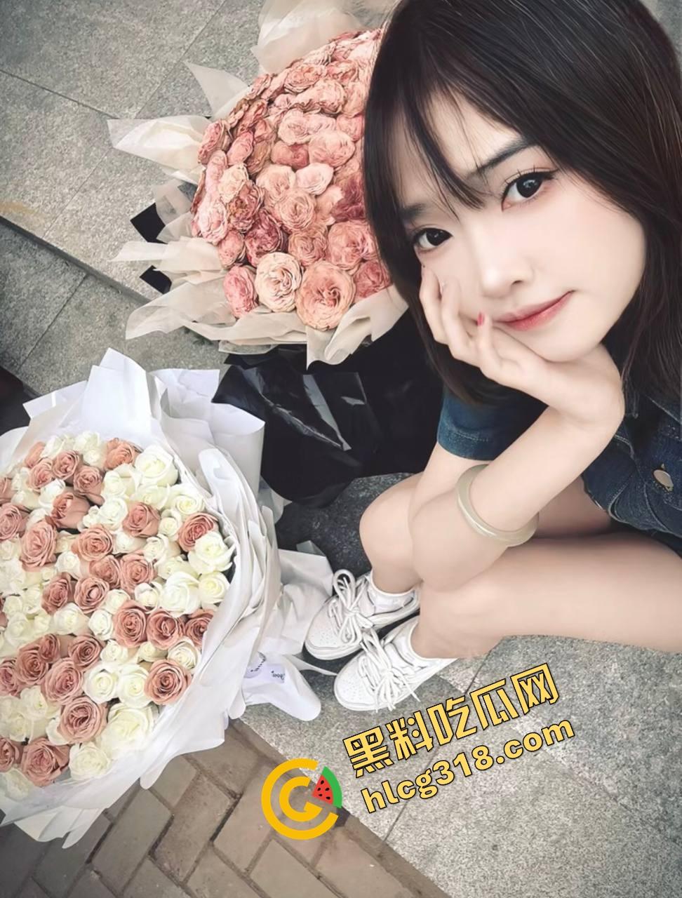 嫂子真是极品小母狗，活儿太野逼太紧，让人一操上瘾根本拔不出来，怪不得大哥天天吃生蚝韭菜！-3